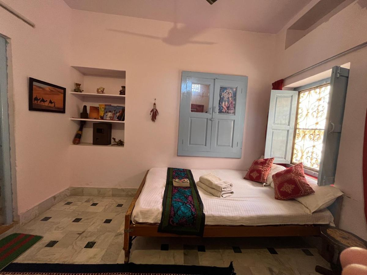 Hostel Marigold Home Stay جيلسامر الغرفة الصورة